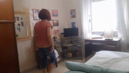 CLEANING THE ROOM AND SHOWING BUTTCRACK