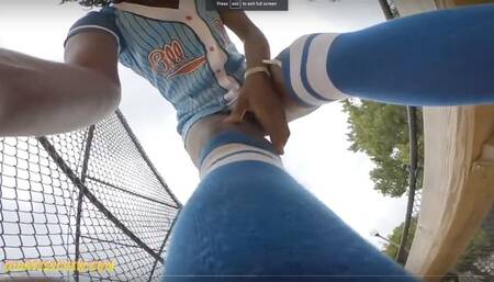 Giantess Crew – VEE – Baseball close up