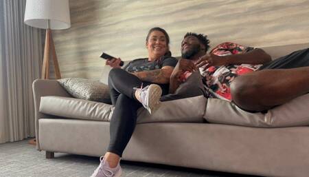 Received A Second Date Because My Feet Stank: Foot Smelling Handjob