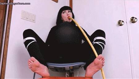 * 854x480p * Daphney Rose Tests The Fat Formula ( Belly Bloating Stomach Expansion ) - Mp4