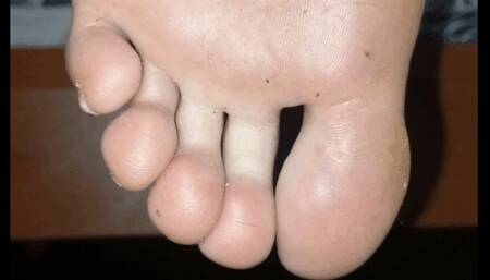 Olga - Worshipping her dusty, dirty feet (4K)