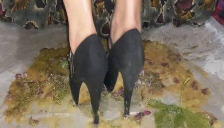 Crush every little berry MP4