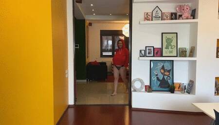 Bouncing in my hoodie and pussy play