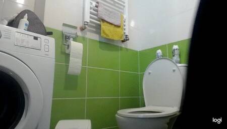 I do things on toilet mp4