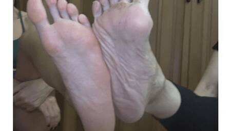 comparison between  stepmom and stepdaughter