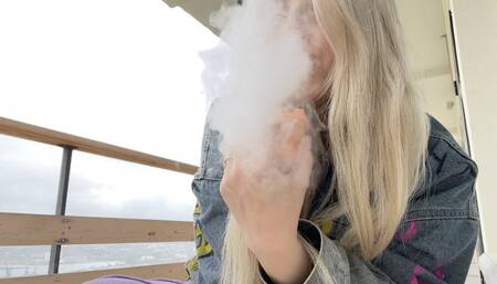 VAPING MORNING SEDUCTION SFW