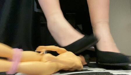 obsessed with being shrinked for heels massage