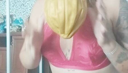 sit to pop giant ballons