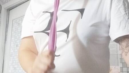 hot girl do balloon bobs