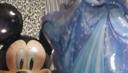 pop hellium ballooons