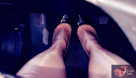 Sandra Jayde 03-03-23 J'adore faire du pedal pumping avec ces chaussures (1080p)