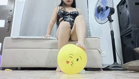 Sexy Freya Stomps To Pop All Your Yellow Balloons In Fishnets