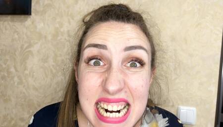 I SPREAD MY EYES AND MOUTH