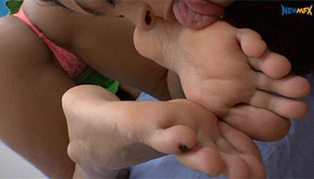 Alana's Delicious Feet - Clip 3 ## NewMfx Full HD 2023 ###