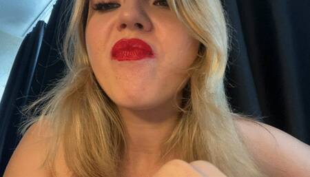 red lips worship chewing bubble gum before i eat you!