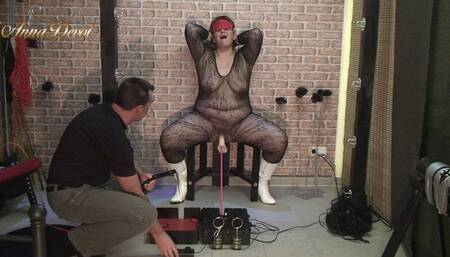 Annadevot - Fucking machine sitting down