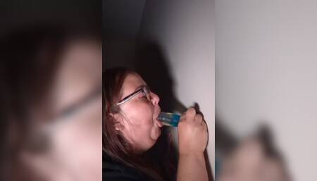 Hot BBW Sucking Dildo on Cam