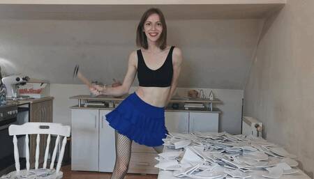 Alanna Is Breaking Dishes