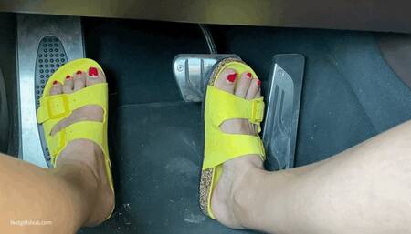 PEDAL PUMPING AND DRIVIING IN BIRKENSTOCK SANDALS - MP4 HD