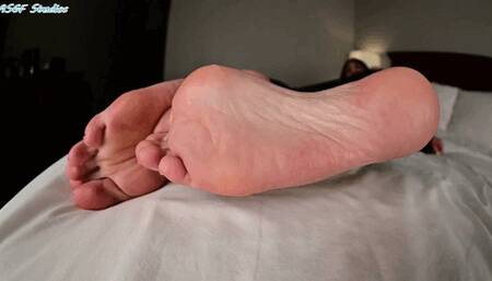 Lee Madison with a quick sole tease! Pt 2 - MP4