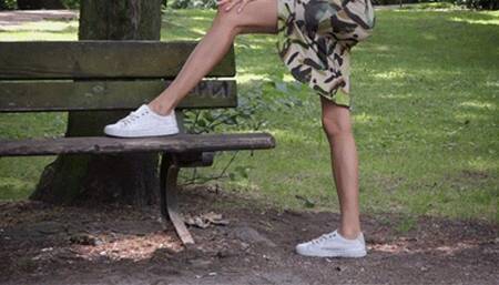 Sneaker Lady (HDWMV) – Marisa