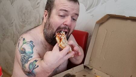 Midget Eats Pizza Like a Pig and Then Cum on the Crusts