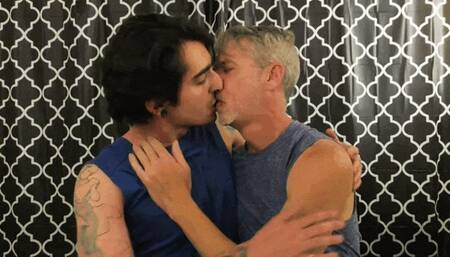 Hot Gay Kissing 36 - Johnny Mercy - Richard Lennox - Manpuppy - MP4 1080