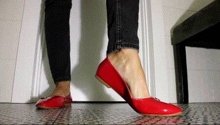 Red sexy ballet flats near to you
