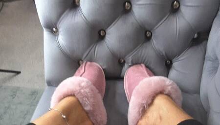 UGG SLIPPER FETISH