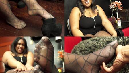 Lorena's pantyhose tasty audition - MOV