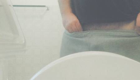 Pissing after jerking off its a bit messy