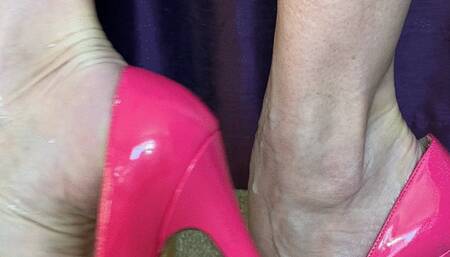 Shoes - pink pointed arches