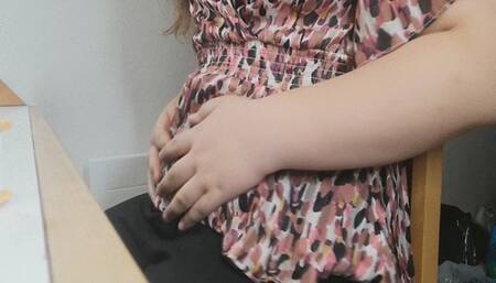 Small Belly Play while Snacking