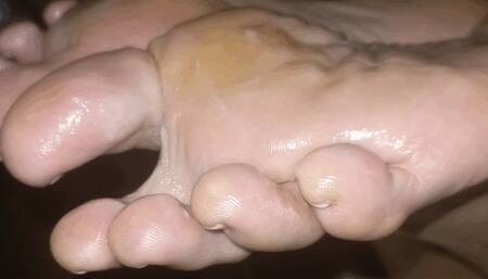 Mila - Worshipping her sweaty feet with footjob and cumshot (1080p)