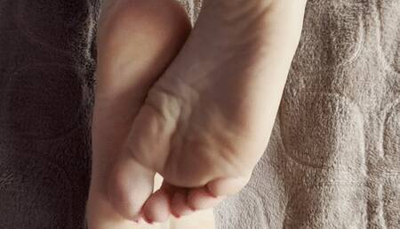 My beautiful feet barefoot, soles and toes