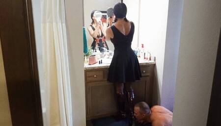 Humiliated boot licker jerks to My stinky nylons!! 720 (cum cleanup!)