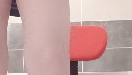 i'm a pervert i play with my pussy