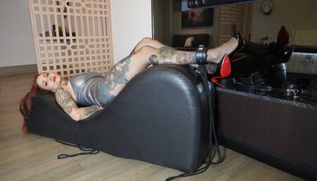 Hyper ticklish Sarah in the potro - HD