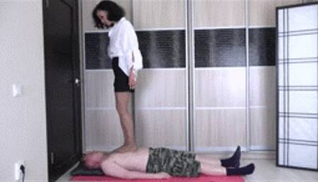 Carla - pantihose trampling Full HD