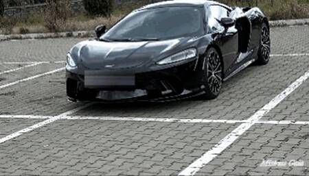 MISTRESS GAIA - BOOT LICKING OUTDOORS - mobile version