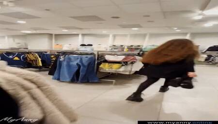 Risky blowjob and facial in the fitting room of the store