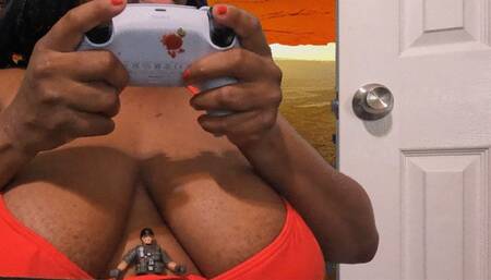 Giantess and Teenie Watching Tv in Giantess Cave 4k smaller