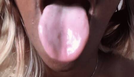 Naejae plays with spit