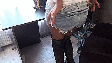 Lucy’s wet diaper (1920x1080 HD) WMV