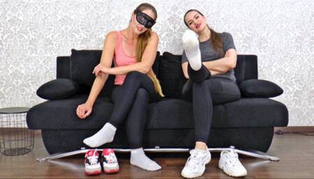 Smell our intense sporty foot scent