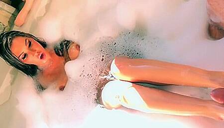 Jessicas Temptations - Bubble Bath