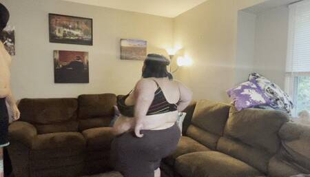 Celia Lifts the Masked Man - MOV