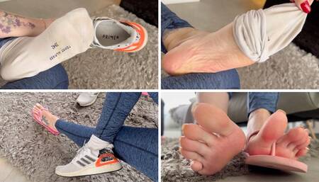 SWEATY FEET JOI  (MP4-HD 1080p)