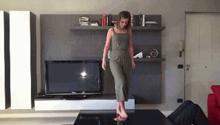 ELIZABETH - Footslave in the facebox - PART 2 - Facetrampling & facestomping - REMASTERED