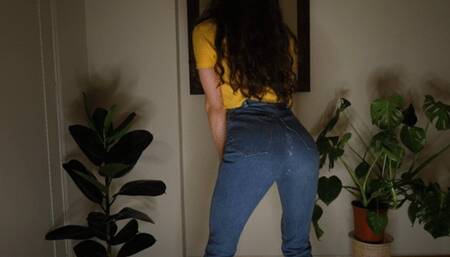 Tight Jeans Ripping Squirt Peeing